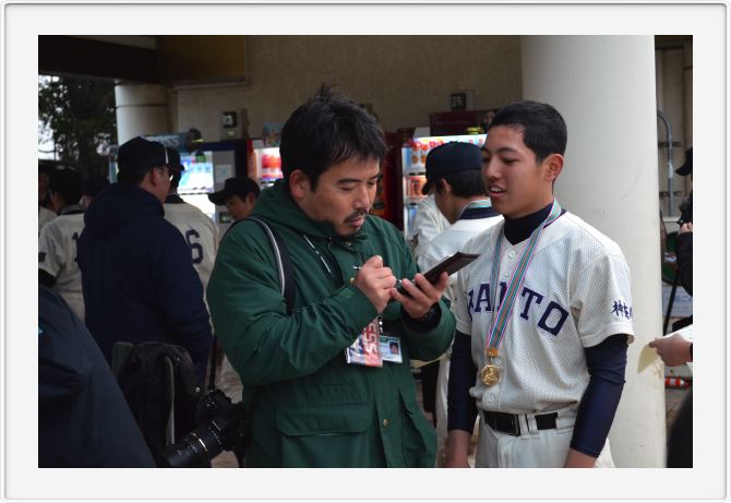 東京中日スポーツ　取材模様